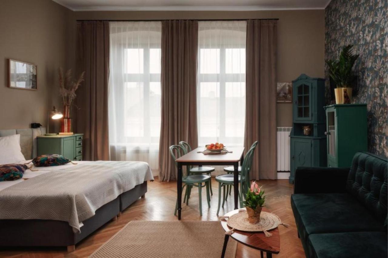 Apartamenty Piotrkowska 82 By Good Time วูดช์ ภายนอก รูปภาพ