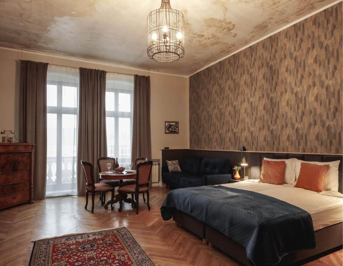 Apartamenty Piotrkowska 82 By Good Time วูดช์ ภายนอก รูปภาพ